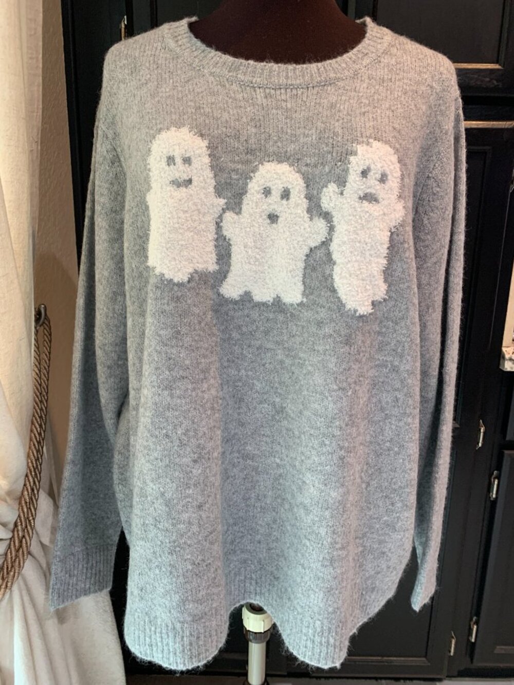 Halloween Ghost Grey Sweater NWT 2X Cupcakes and Cashmere